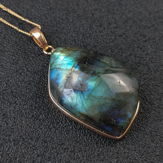 Stone Labradorite Pendant